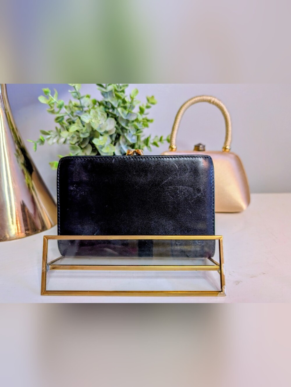 Gucci Vintage Black Calfskin Leather Compact Kiss lock Wallet - EUC! - Picture 3 of 12